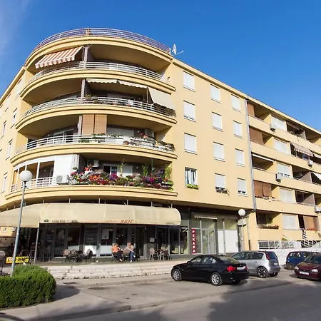 Tamaris Apartament *